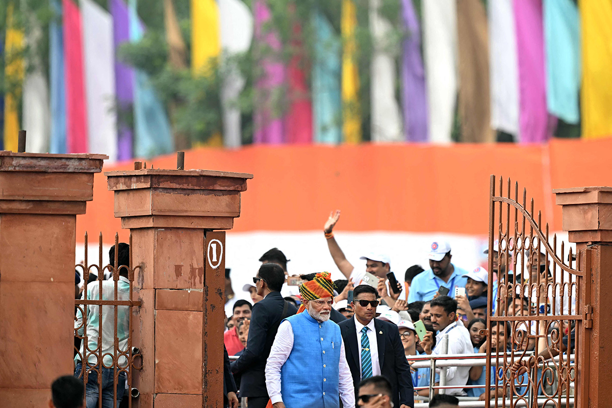Independence Day 2024 PM Modi Flag Hoisting Live Updates7