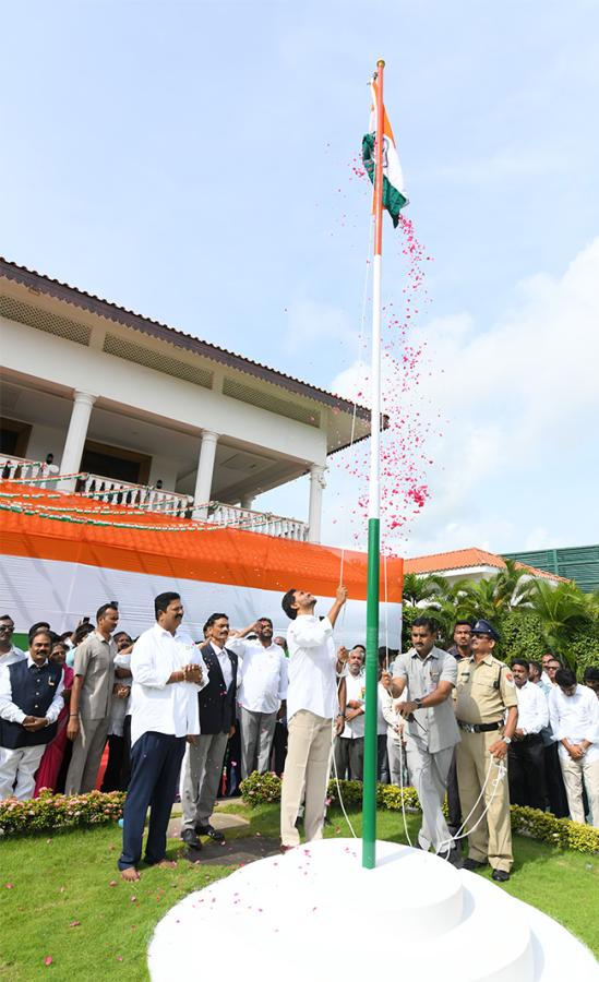 YS Jagan Participates in 78th Independence Day Celebrations9