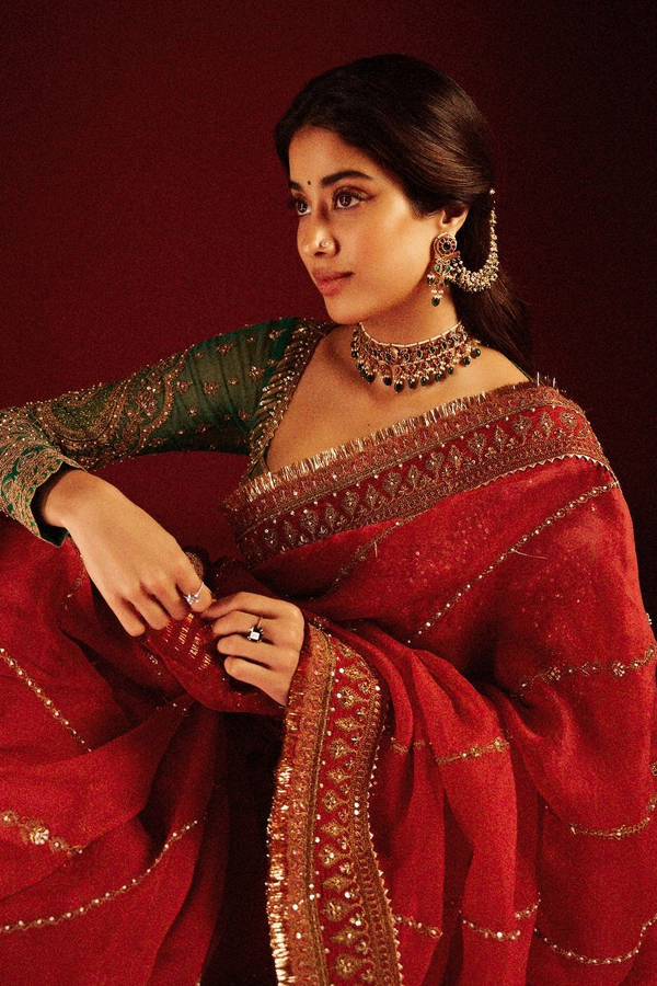 Devara Beauty Janhvi Kapoor Latest Looks In Red Saree Photos Viral9