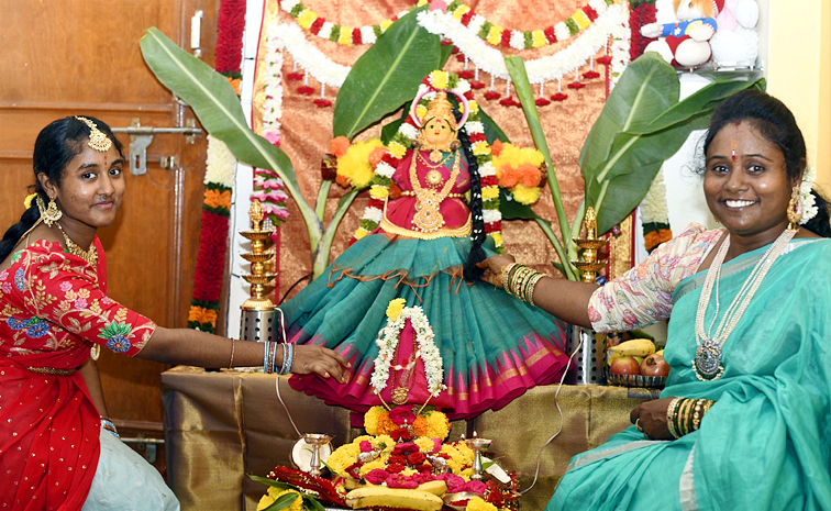 Varalakshmi Vratham Celebrations in Telugu States: Photos2