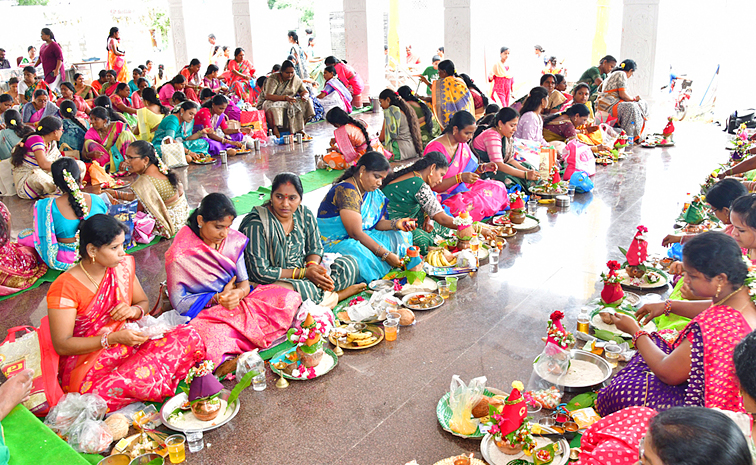 Varalakshmi Vratham Celebrations in Telugu States: Photos21