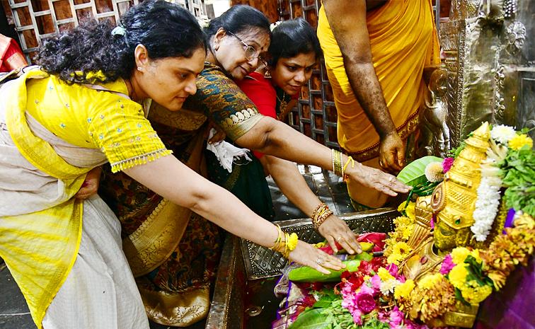 Varalakshmi Vratham Celebrations in Telugu States: Photos26