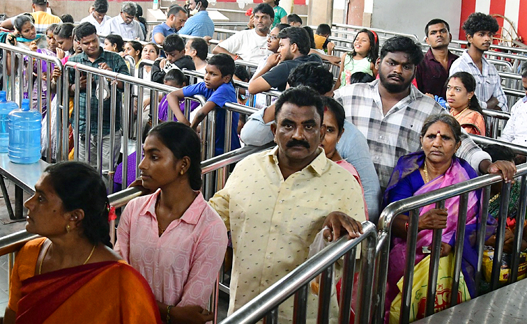 Varalakshmi Vratham Celebrations in Telugu States: Photos29