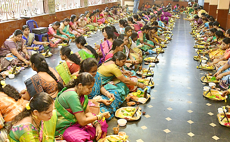Varalakshmi Vratham Celebrations in Telugu States: Photos31