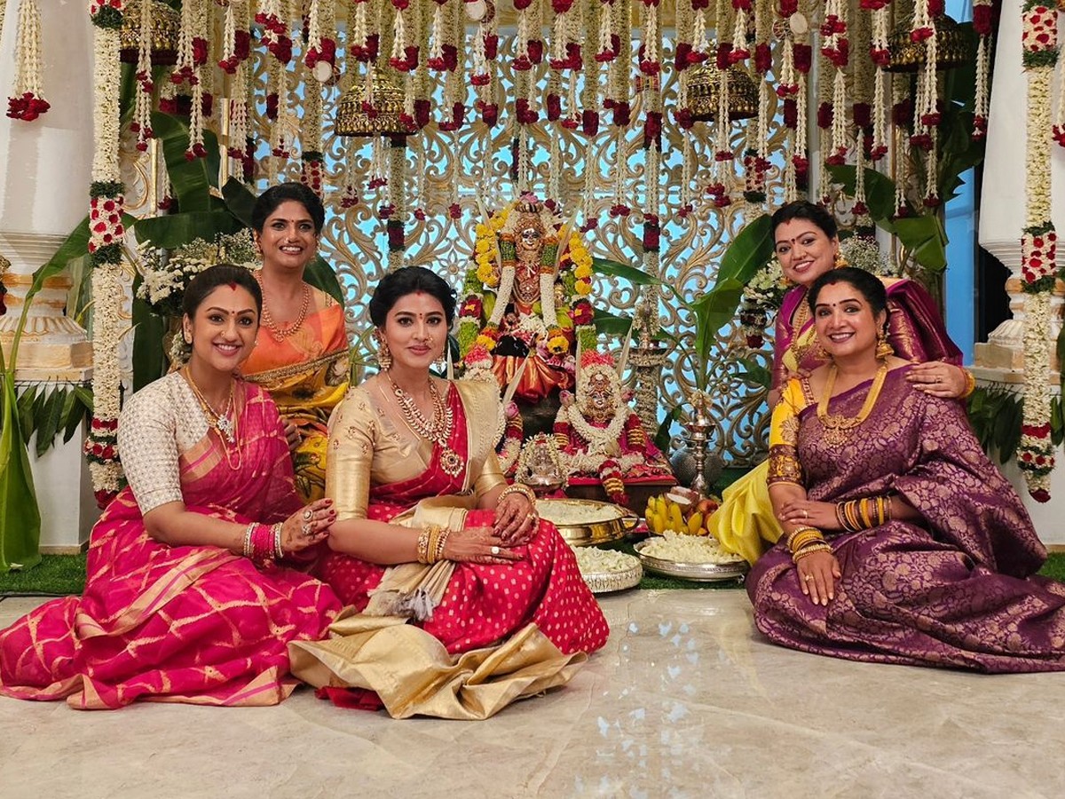 Tollywood Celebrities Varalakshmi Vratham Celebration Gallery23