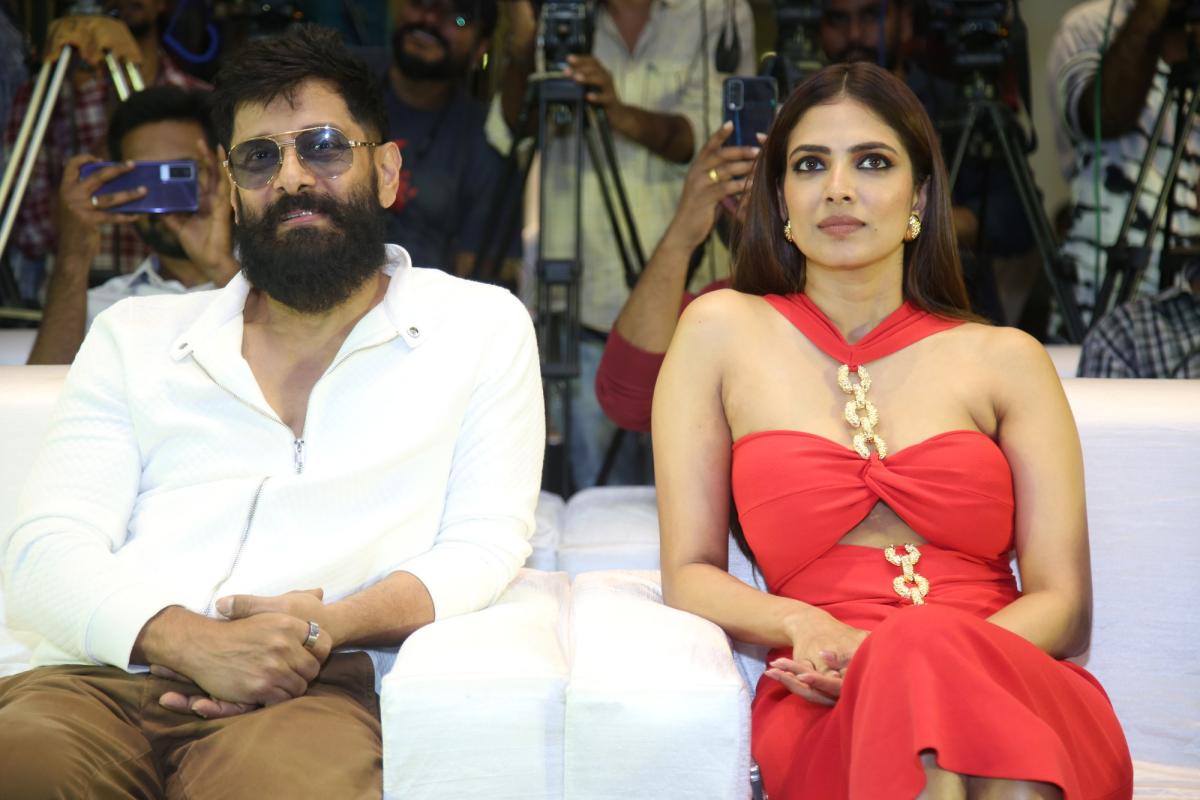 Chiyaan Vikram Thangalaan Movie Thanks Meet Photos15