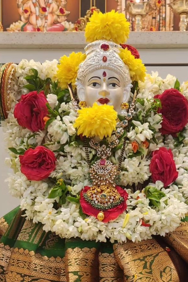Heroine laya varalakshmi vratam pooja photos5