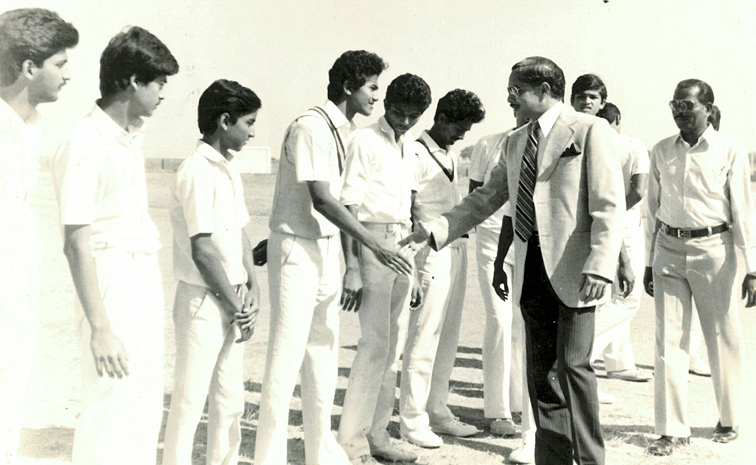 Happy Birthday CEO Of Microsoft Satya Nadella Special Photos2