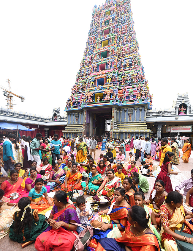 Devotees Huge Rush at Indrakeeladri Durga Devi Temple 14