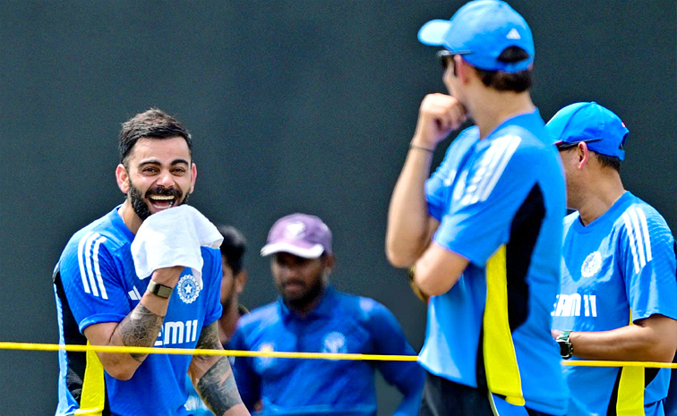 Gambhir And Kohli Share Light Moment in Practice ahead of the IND vs SL ODI Series Photos3