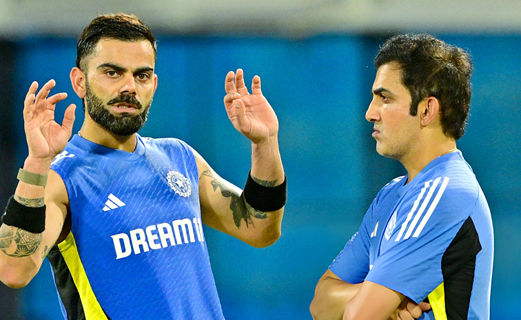 Gambhir And Kohli Share Light Moment in Practice ahead of the IND vs SL ODI Series Photos6