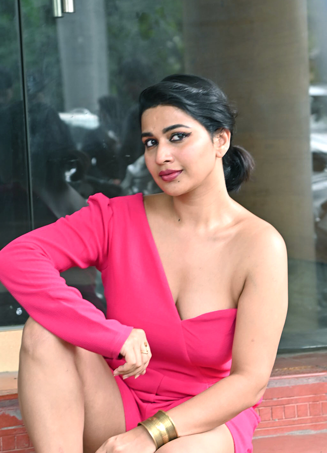 actress Inaya Sultana hot photos9