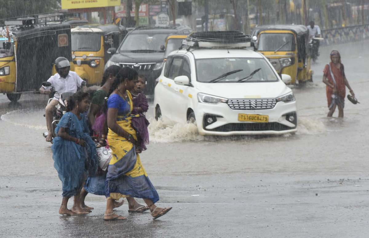 heavy rains in telangana 2024 photos30