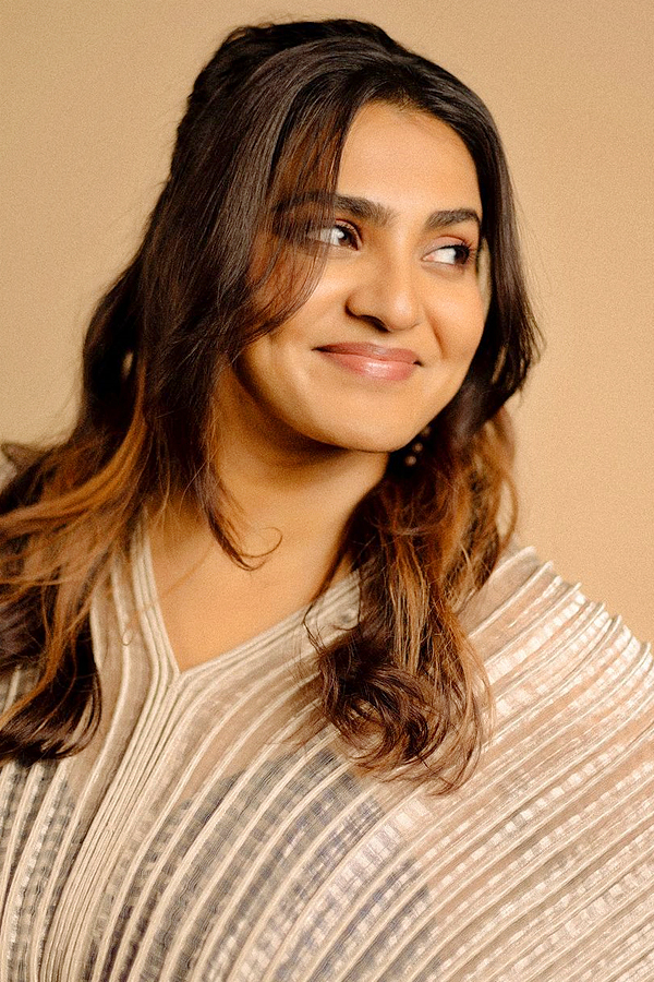 Interesting Facts About Thangalaan Actress Parvathy Thiruvothu Photos9