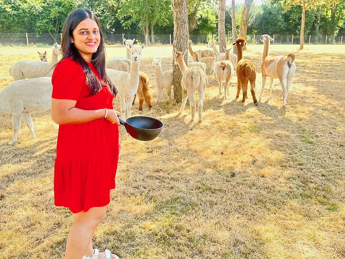 Suryakumar Yadav Wife Devisha Shetty Shares London Vacation Photos13