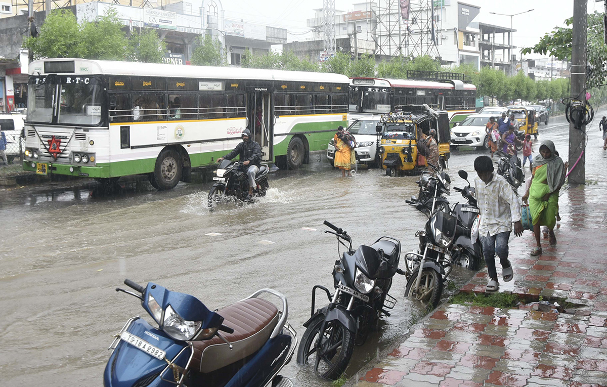 heavy rains in telangana 2024 photos23