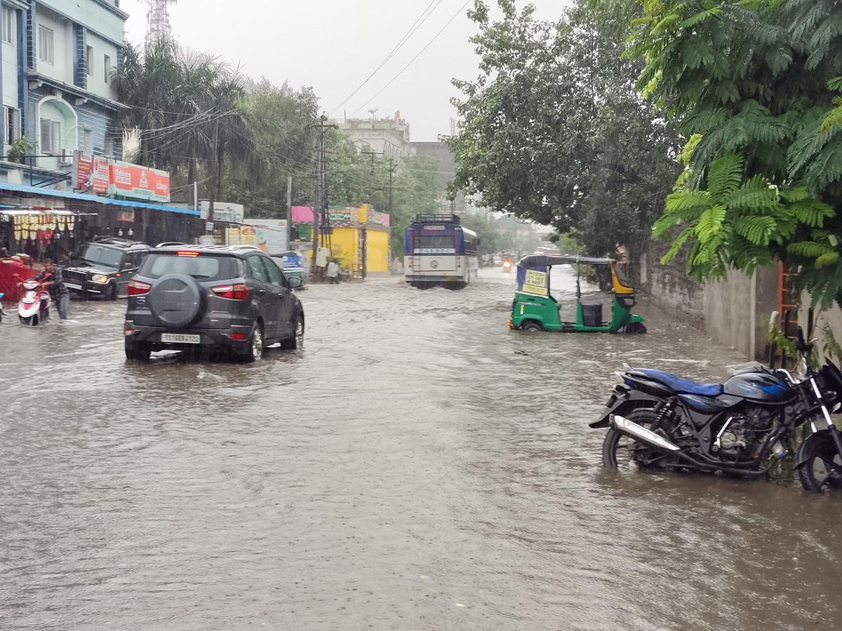 heavy rains in telangana 2024 photos25