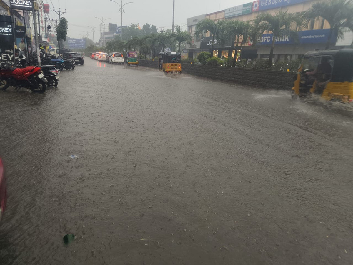 heavy rains in telangana 2024 photos3