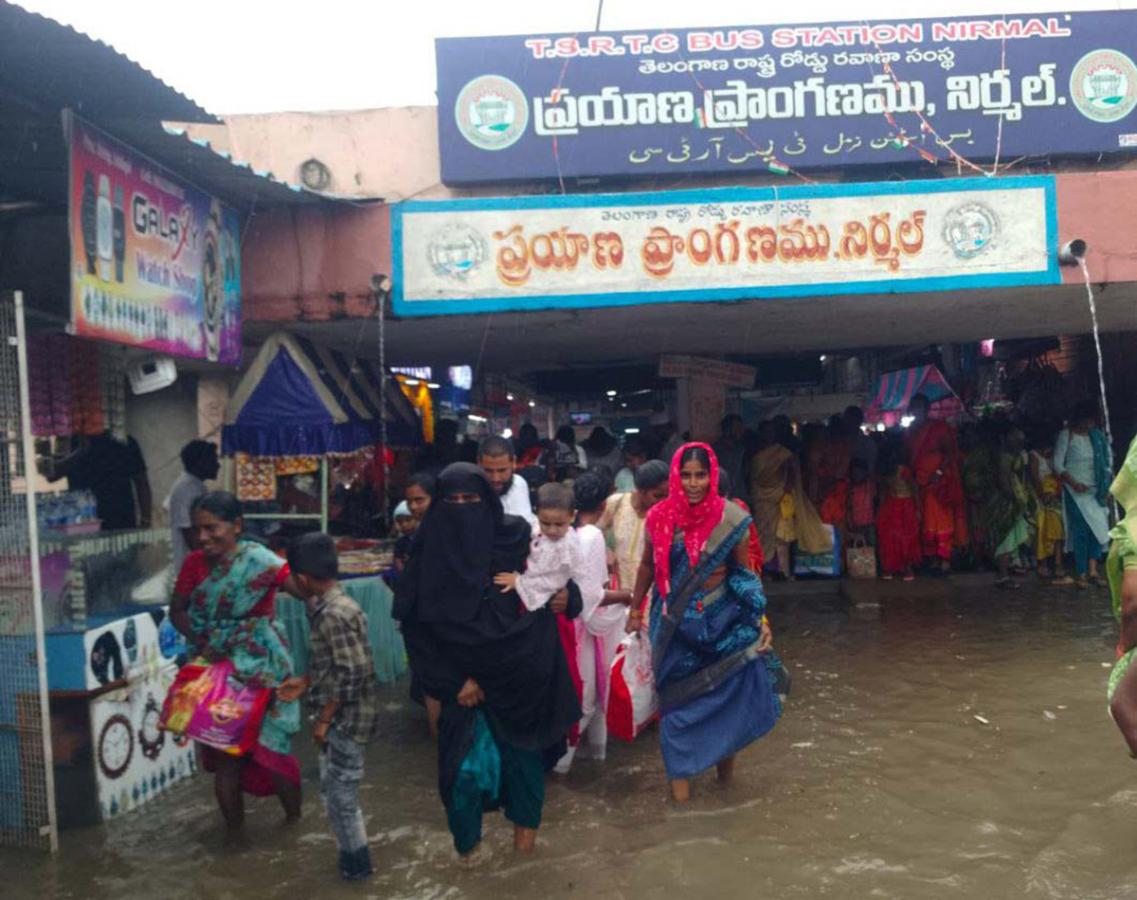 heavy rains in telangana 2024 photos4