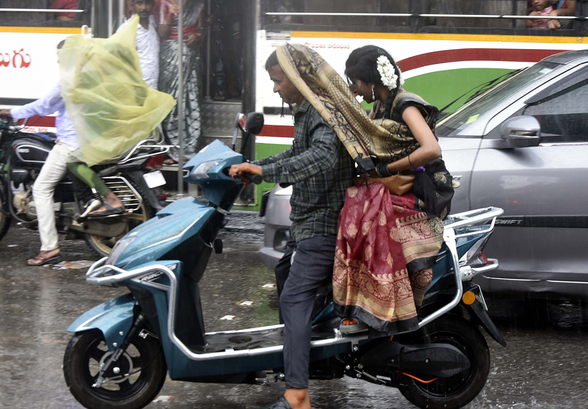 heavy rains in telangana 2024 photos8