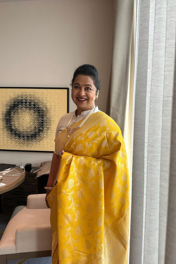 Actress Radikaa Sarathkumar Birthday Special Gallery7