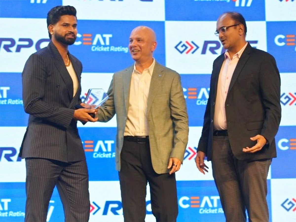 CEAT Cricket Award function in Mumbai Photos10