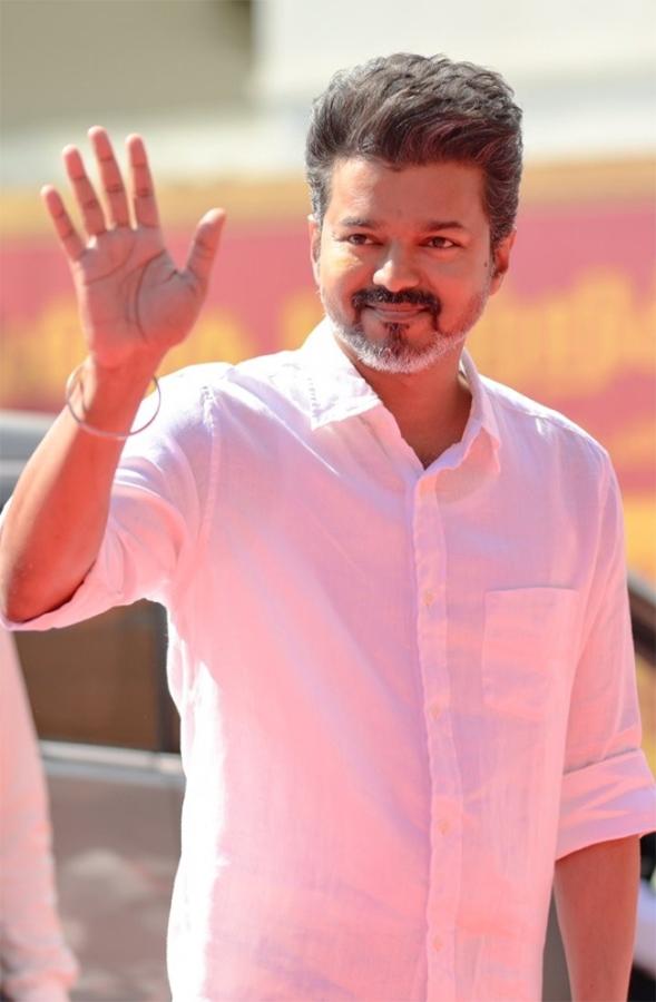 Tamilaga Vettri Kazhagam President Vijay during the party flag 18