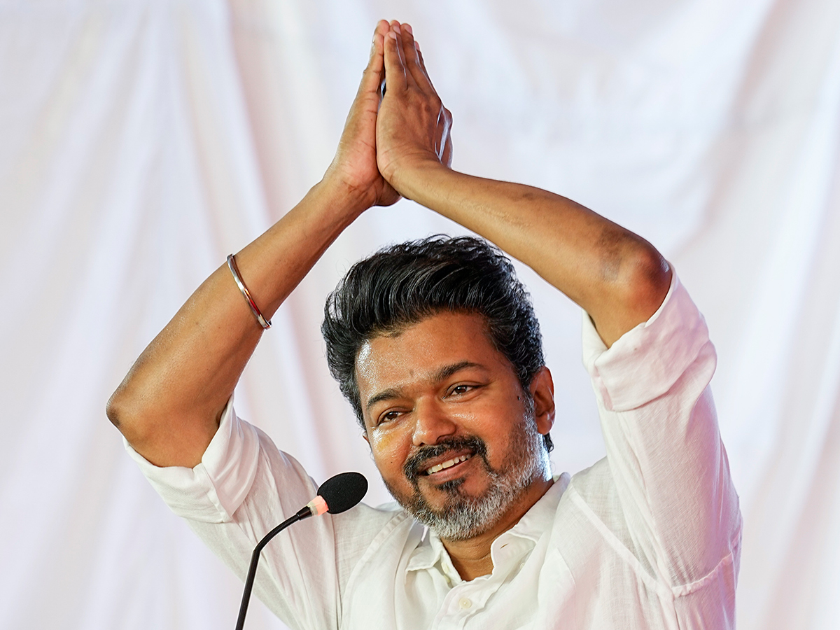 Tamilaga Vettri Kazhagam President Vijay during the party flag 7