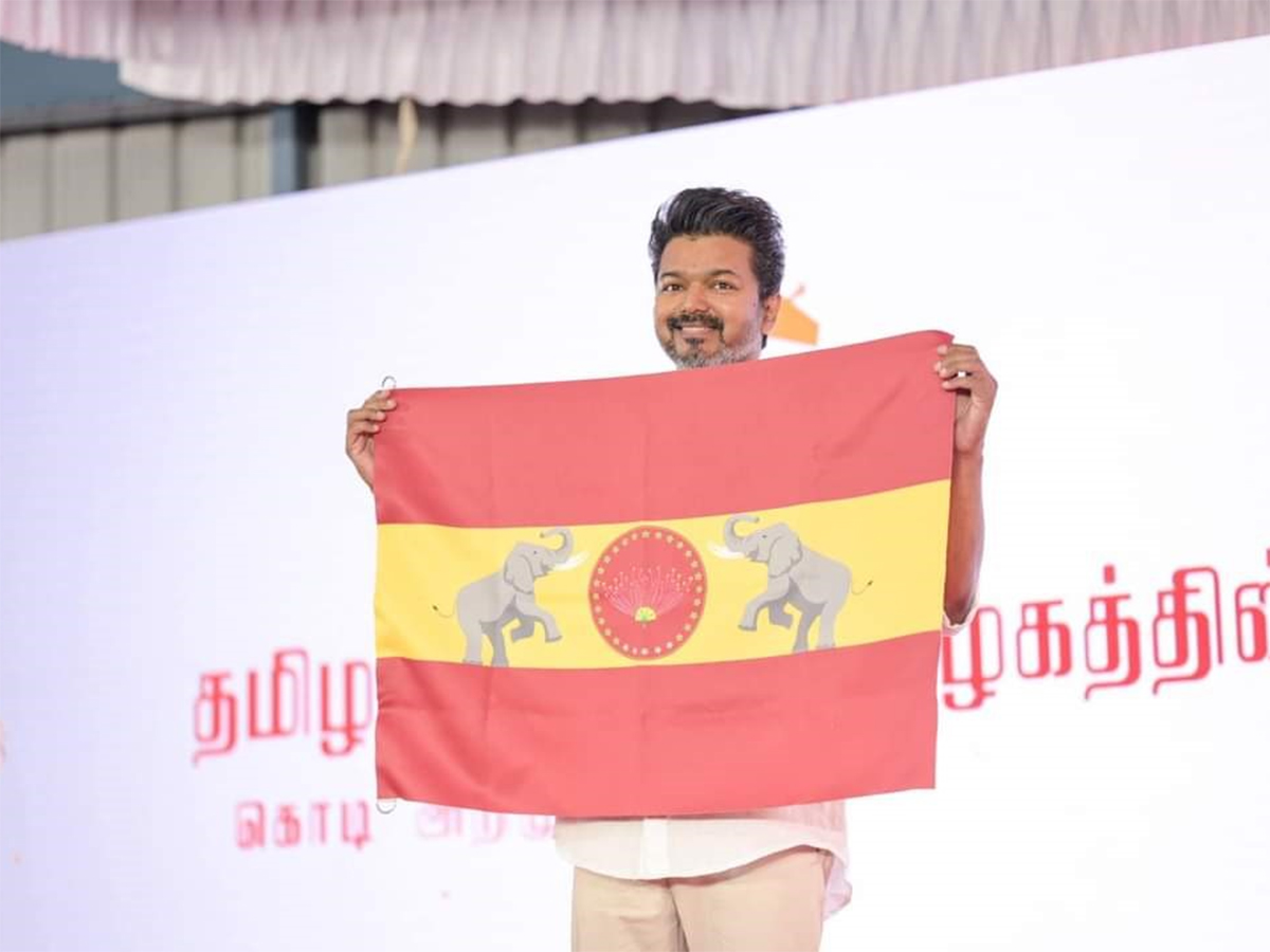 Tamilaga Vettri Kazhagam President Vijay during the party flag 9