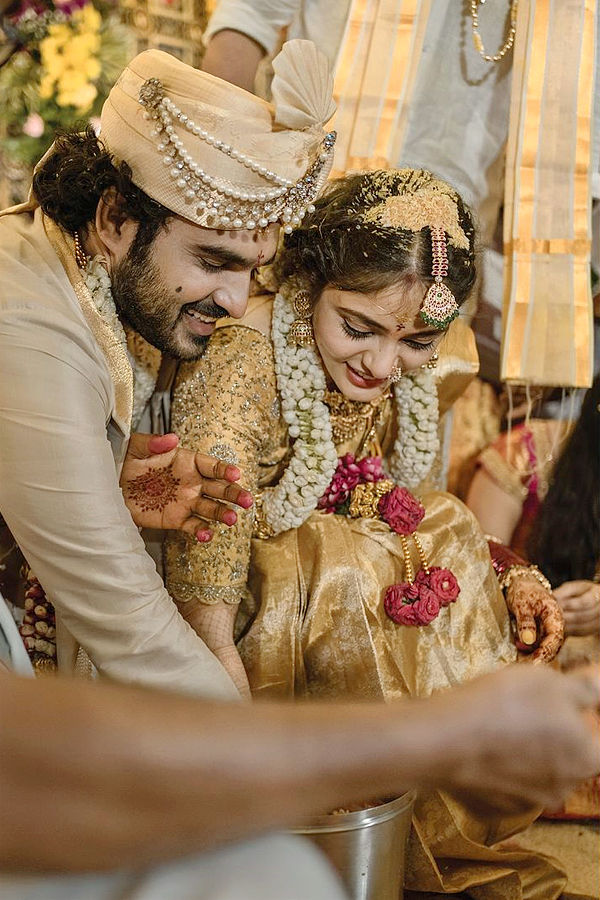Kiran Abbavaram And Rahasya Gorak Wedding Shares in social Media to convey The wishes Photos4