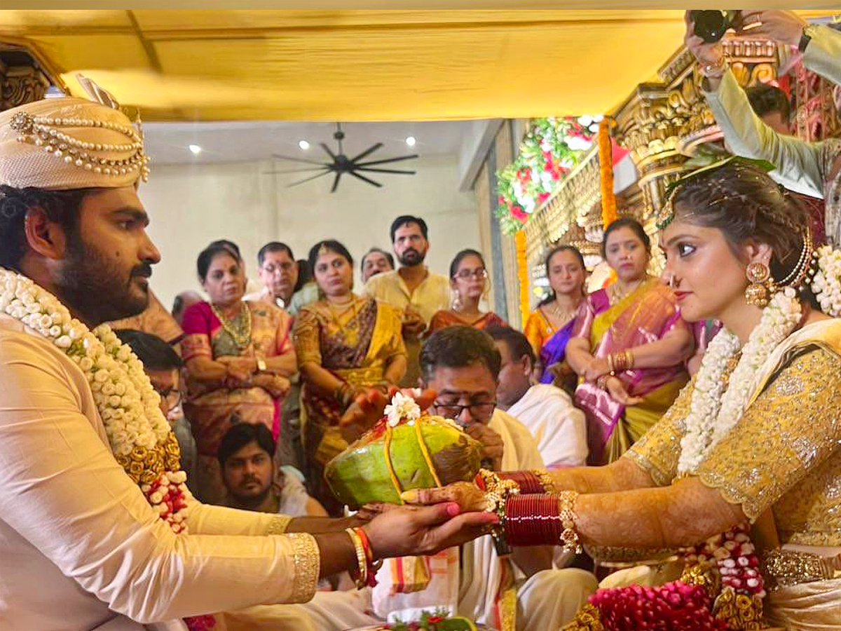 Kiran Abbavaram And Rahasya Gorak Wedding Shares in social Media to convey The wishes Photos10