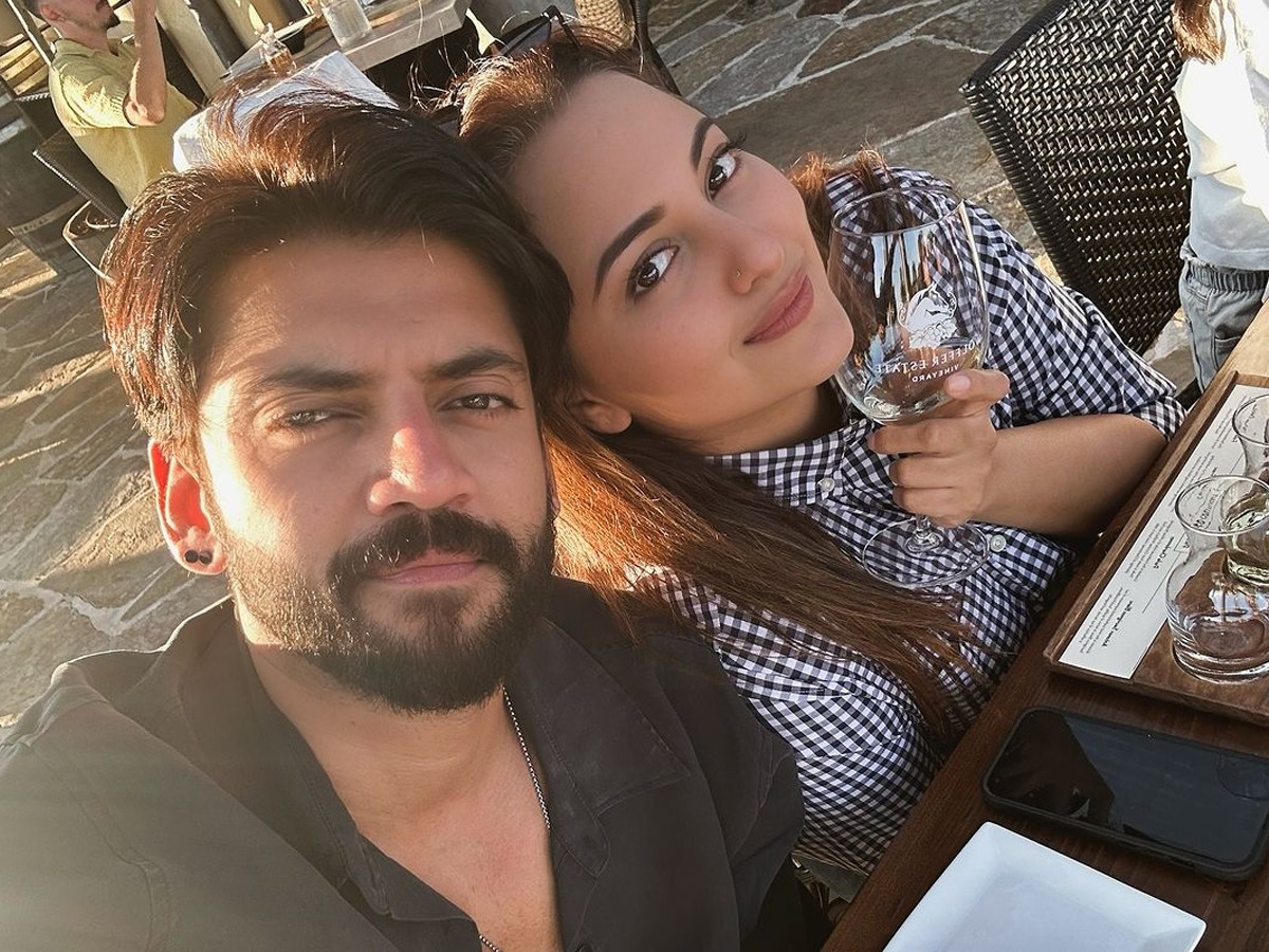 Actress Sonakshi Sinha And Zaheer Iqbal Enjoying Honeymoon In US5