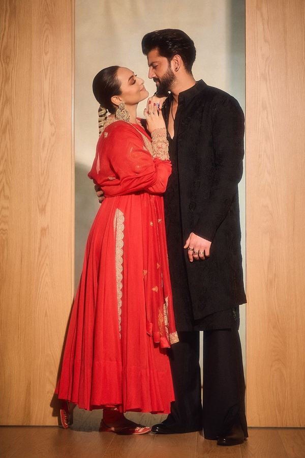 Actress Sonakshi Sinha And Zaheer Iqbal Enjoying Honeymoon In US9