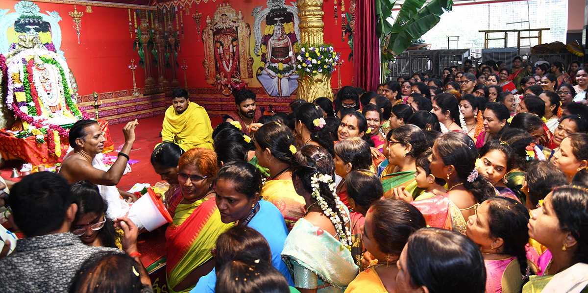 Varalakshmi Vratam performed atop Indrakeeladri Vijayawada32