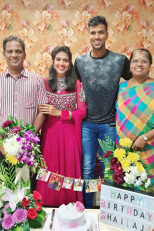 Intresting Facts About Team India Cricketer Washington Sundar sister Shailaja Photos4