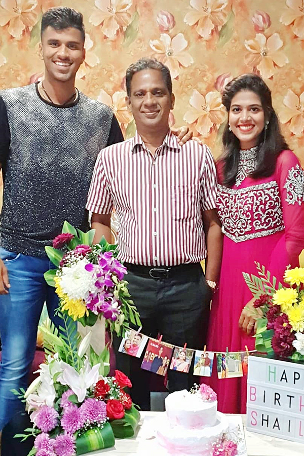 Intresting Facts About Team India Cricketer Washington Sundar sister Shailaja Photos6