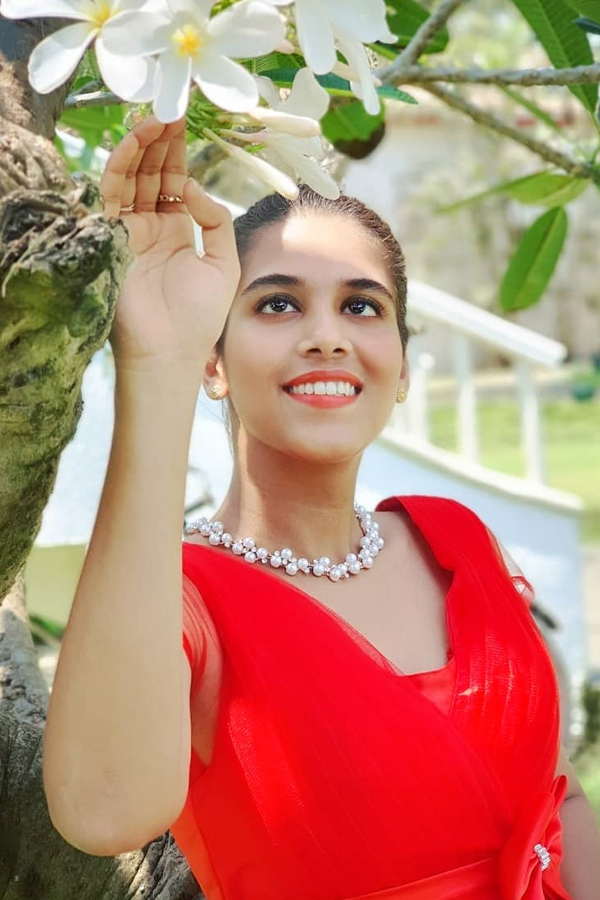 Intresting Facts About Team India Cricketer Washington Sundar sister Shailaja Photos10