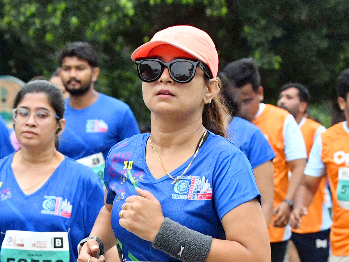 NMDC HYDERABAD MARATHON 2024 5K RUN At Hitex Exhibition Ground At Madhapur Photos12