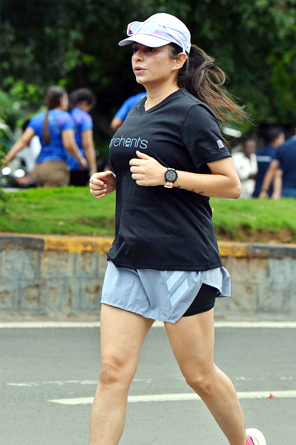 NMDC HYDERABAD MARATHON 2024 5K RUN At Hitex Exhibition Ground At Madhapur Photos17