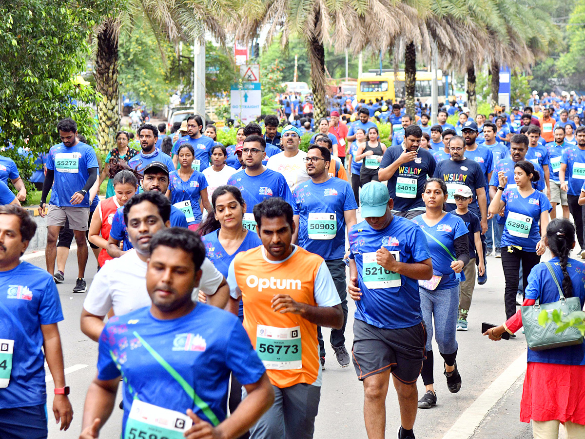 NMDC HYDERABAD MARATHON 2024 5K RUN At Hitex Exhibition Ground At Madhapur Photos4