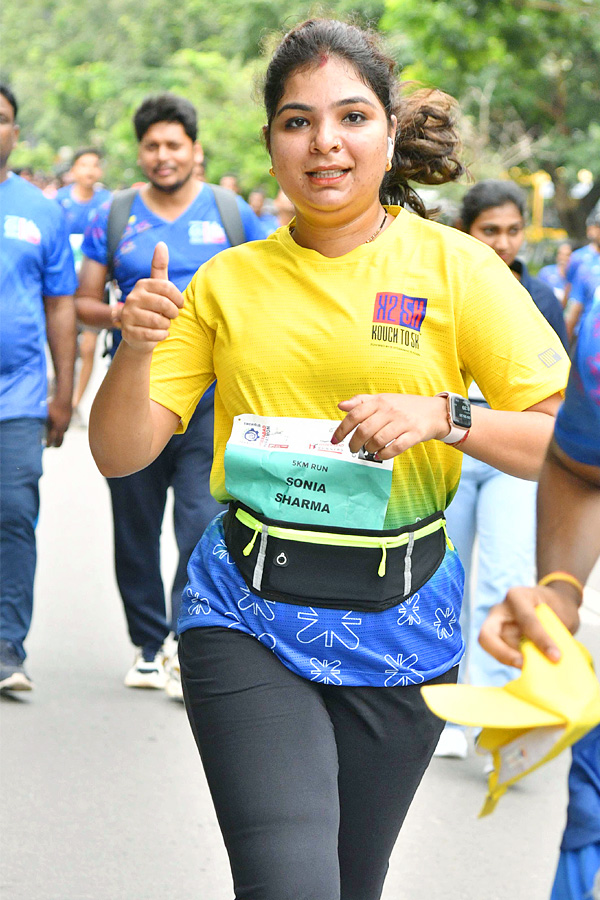 NMDC HYDERABAD MARATHON 2024 5K RUN At Hitex Exhibition Ground At Madhapur Photos6