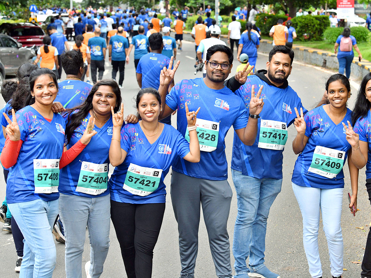 NMDC HYDERABAD MARATHON 2024 5K RUN At Hitex Exhibition Ground At Madhapur Photos8