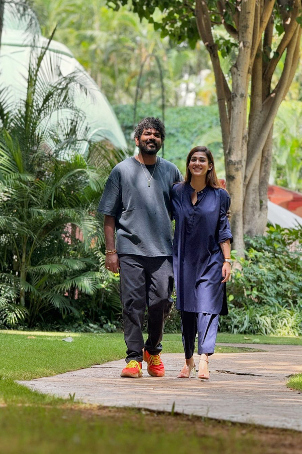 Actress Nayanthara With Her Cute Family Photos Goes Viral4