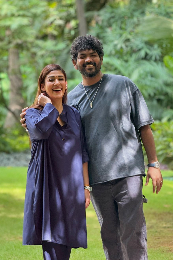 Actress Nayanthara With Her Cute Family Photos Goes Viral7