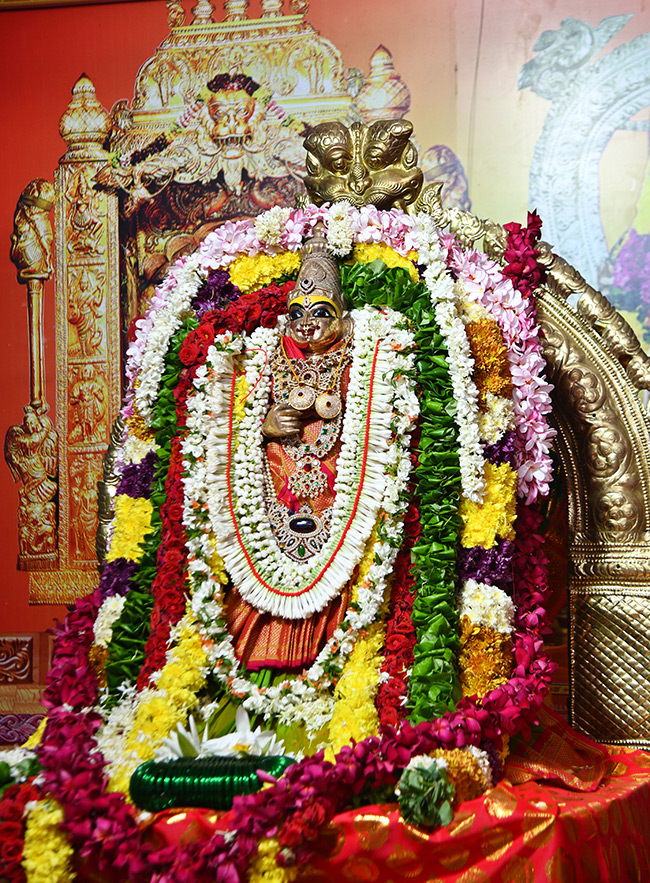 Varalakshmi Vratam performed atop Indrakeeladri Vijayawada15