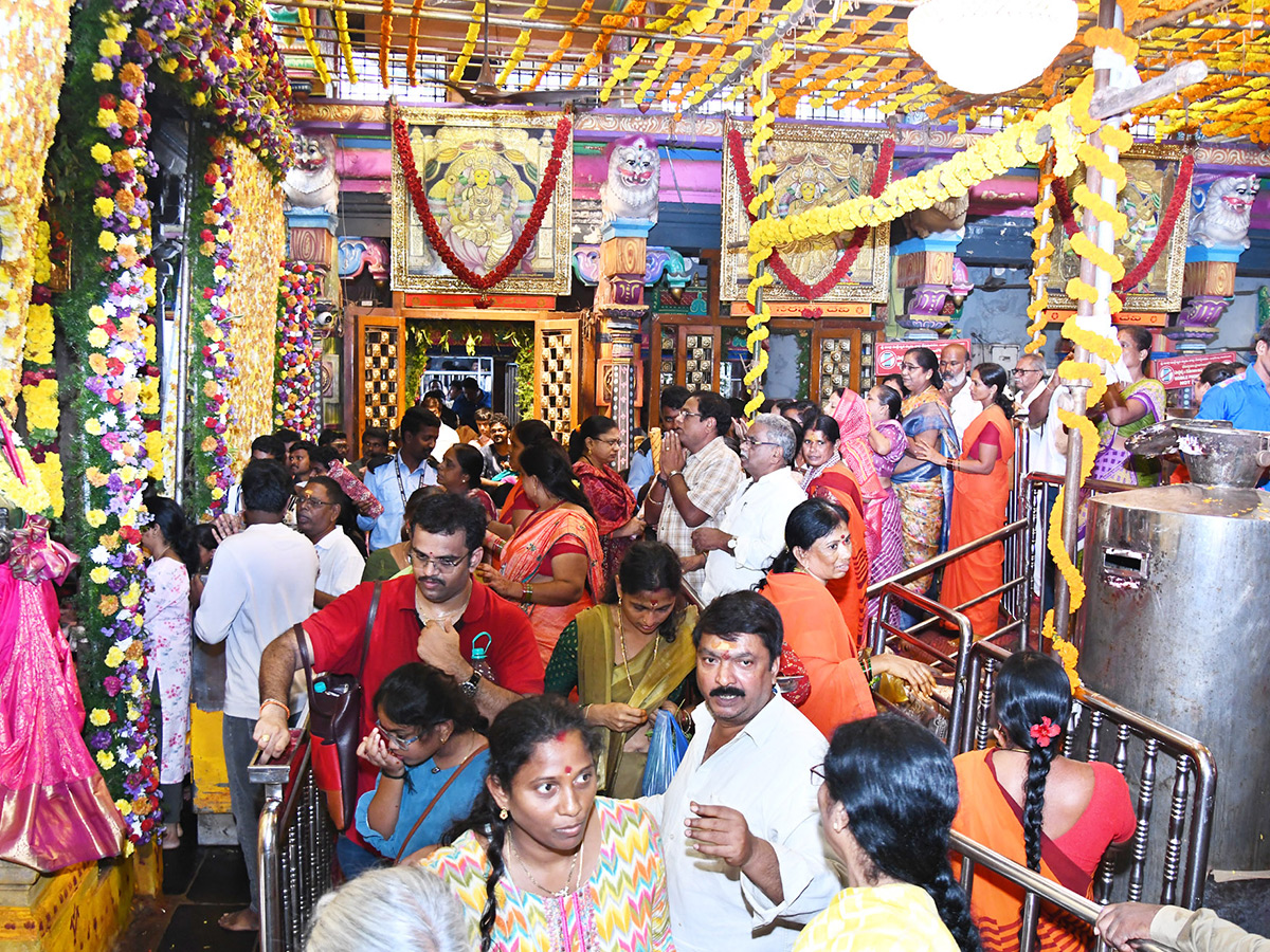 Varalakshmi Vratam performed atop Indrakeeladri Vijayawada17