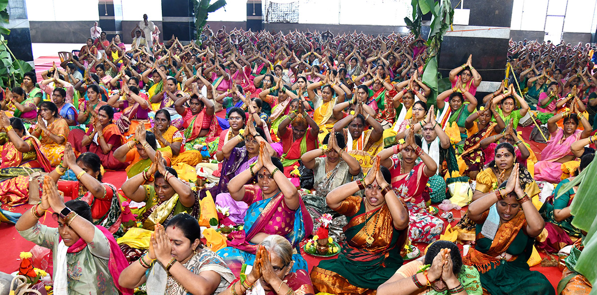 Varalakshmi Vratam performed atop Indrakeeladri Vijayawada2