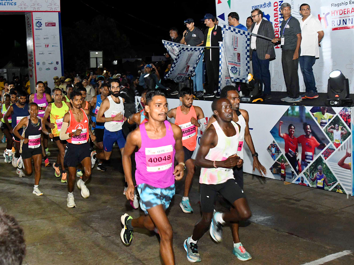 Hyderabad Marathon 2024: 5K Run At PEOPLE'S PLAZA Photos18