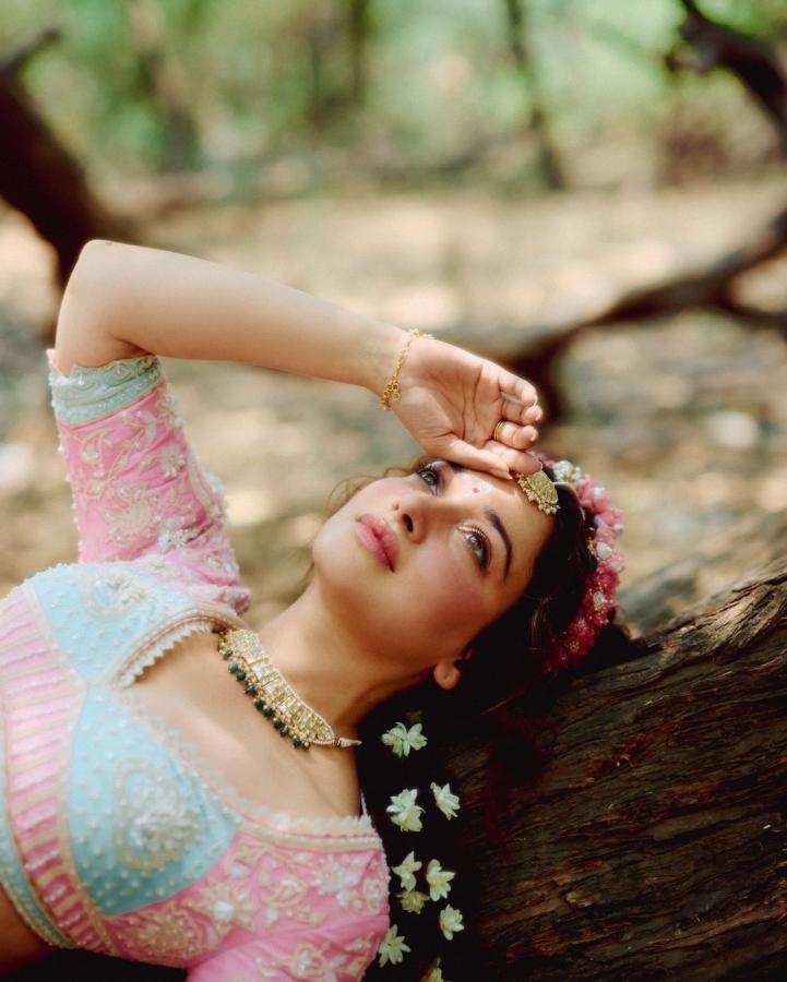 Tollywood actress tamannaah Bhatia stunning looks as modern Radha6
