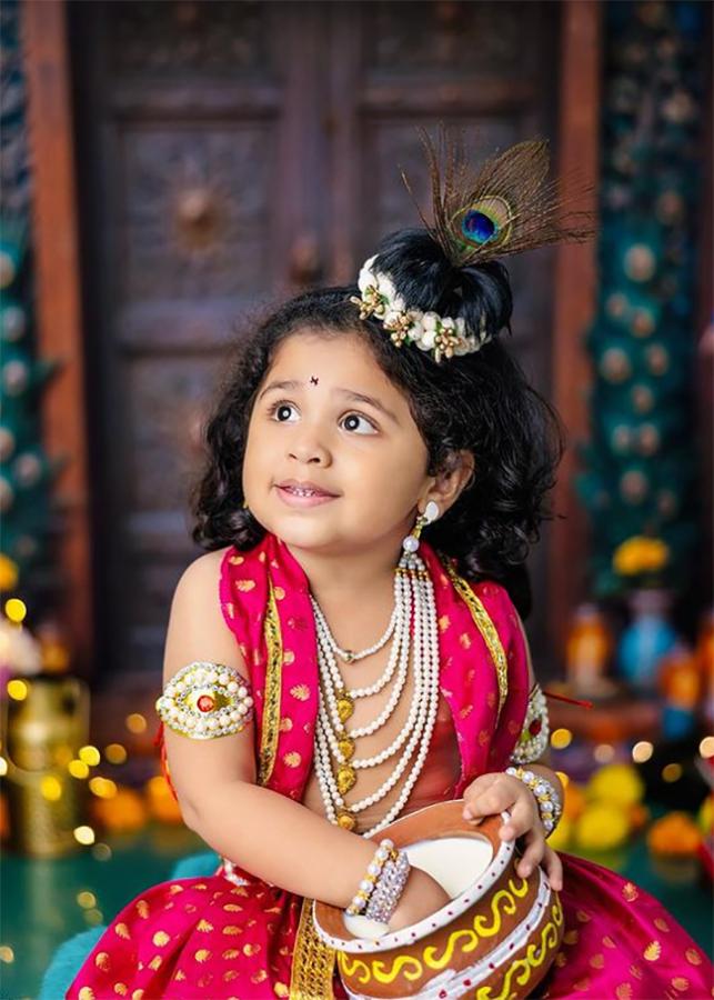 Tv actress chaitra daughter shri krishnajanmashtami photo 2